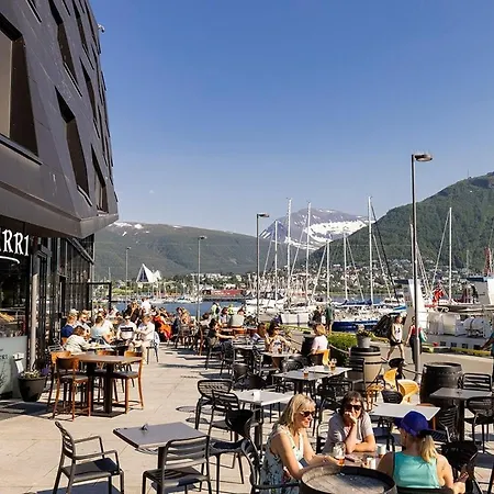 Center Charm - Lumina * Tromsø