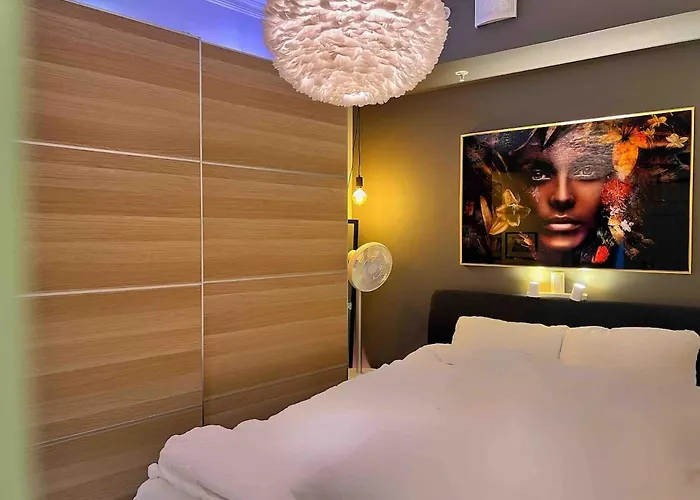 Center Charm - Lumina Apartment