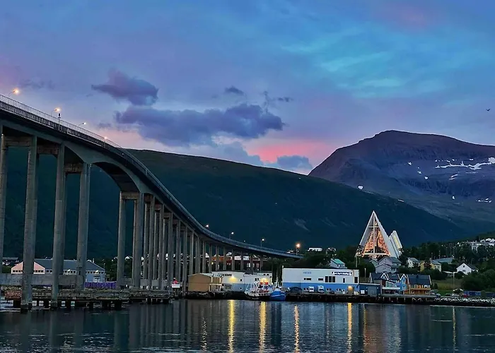 Center Charm - Lumina Apartment