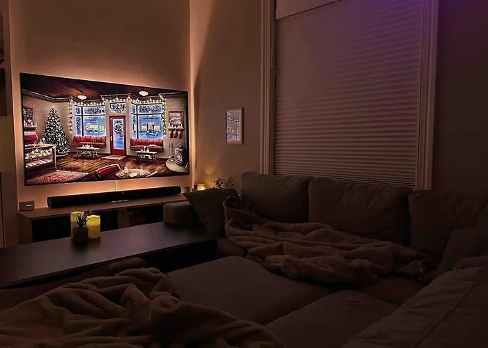 Center Charm - Lumina